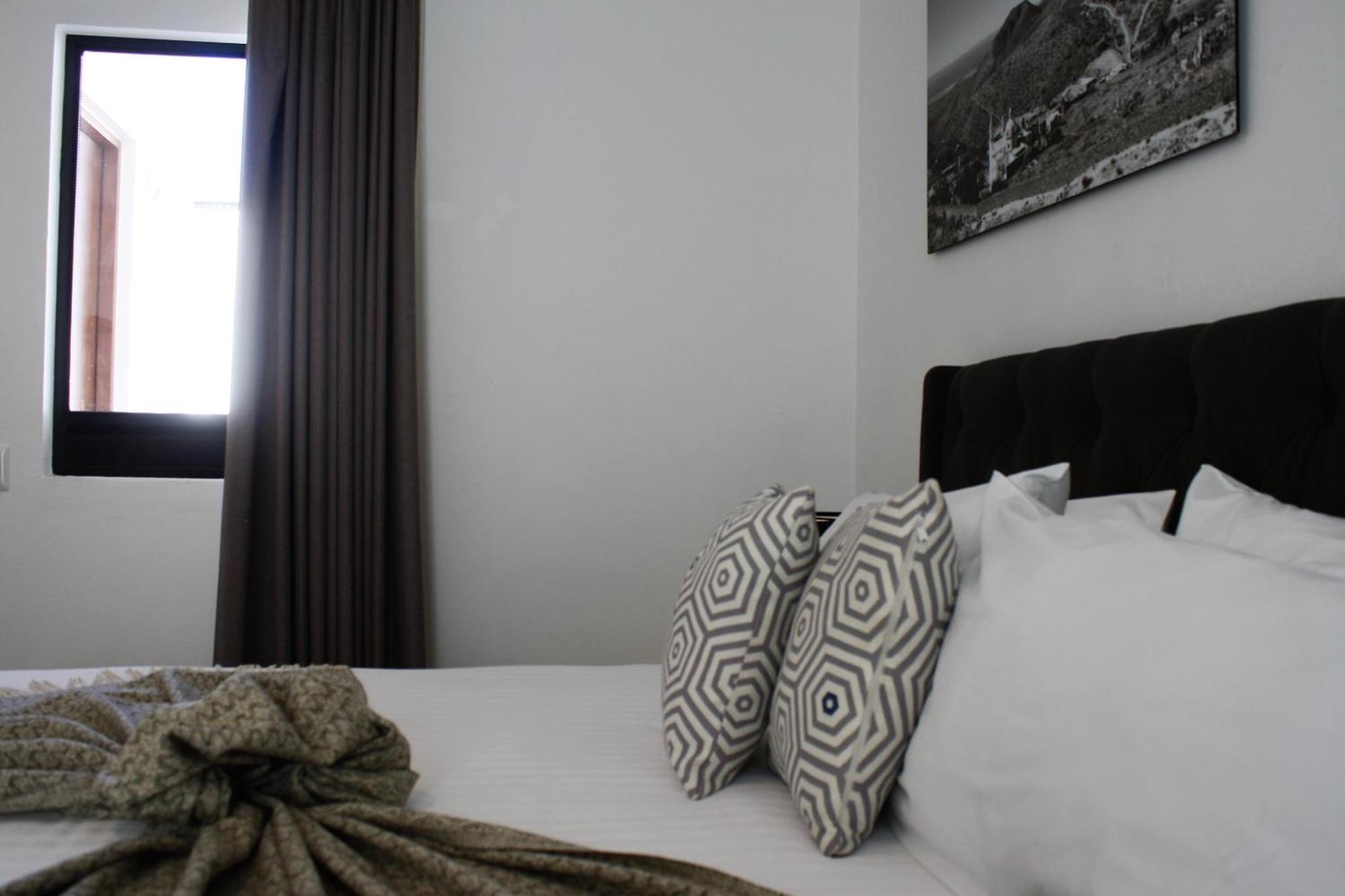 Hotel Mina Real Cedral Extérieur photo